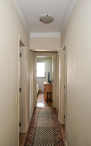 Apartamento à venda com 82m², 3 quartos e 2 vagasCorredor