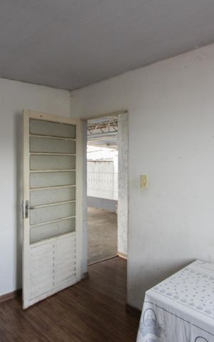 Casa à venda com 336m², 4 quartos e 5 vagas Casa à venda com 336m², 4 quartos e 5 vagasQuarto 3