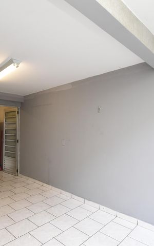 Casa à venda com 80m², 3 quartos e 1 vagaGaragem
