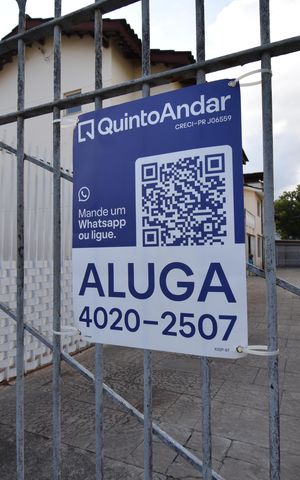 Casa à venda com 80m², 3 quartos e 1 vagaPlaquinha