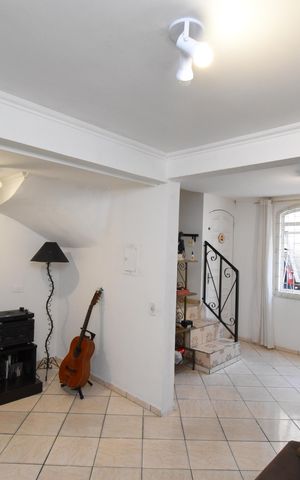 Casa à venda com 80m², 3 quartos e 1 vagaSala