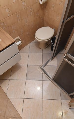 Casa à venda com 80m², 3 quartos e 1 vagaBanheiro