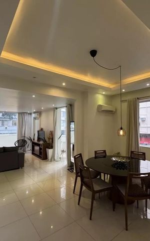 Apartamento à venda com 152m², 3 quartos e sem vaga Apartamento à venda com 152m², 3 quartos e sem vagaSala