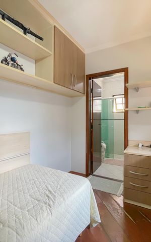 Casa à venda com 184m², 4 quartos e 5 vagas Casa à venda com 184m², 4 quartos e 5 vagasSuíte 4