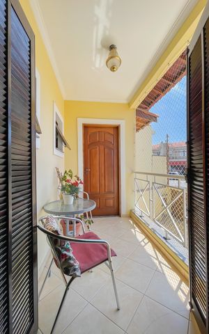 Casa à venda com 184m², 4 quartos e 5 vagas Casa à venda com 184m², 4 quartos e 5 vagasSacada da Suíte 2
