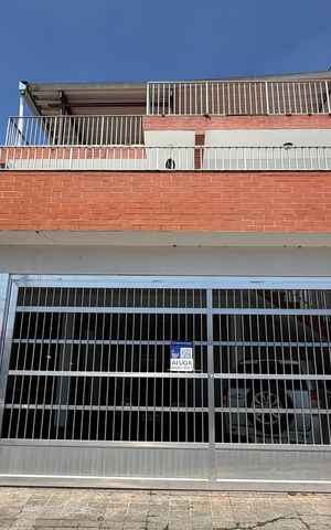 Casa para alugar com 300m², 4 quartos e 6 vagas
