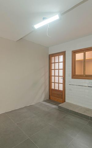 Casa para alugar com 70m², 2 quartos e 2 vagas Casa para alugar com 70m², 2 quartos e 2 vagasCozinha