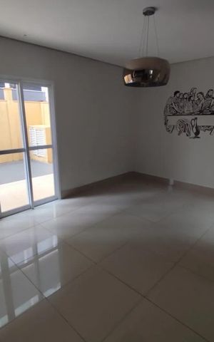 Casa de condomínio para alugar com 150m², 3 quartos e 2 vagas