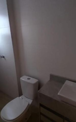 Casa de condomínio para alugar com 150m², 3 quartos e 2 vagas Casa de condomínio para alugar com 150m², 3 quartos e 2 vagasBanheiro