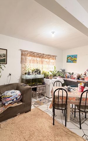 Casa à venda com 190m², 3 quartos e 2 vagasSala e Cozinha
