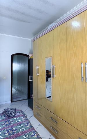 Casa à venda com 282m², 4 quartos e 2 vagasSuíte