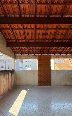 Casa à venda com 282m², 4 quartos e 2 vagasSalão de festas 