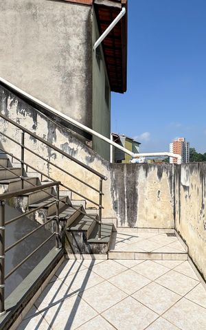 Casa à venda com 282m², 4 quartos e 2 vagasVaranda 