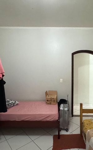 Casa à venda com 282m², 4 quartos e 2 vagasQuarto 2