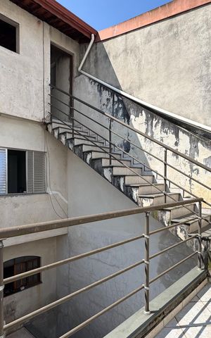 Casa à venda com 282m², 4 quartos e 2 vagasVaranda