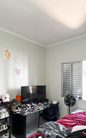 Casa à venda com 282m², 4 quartos e 2 vagasQuarto 1 