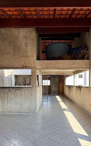 Casa à venda com 282m², 4 quartos e 2 vagasSalão de festas 
