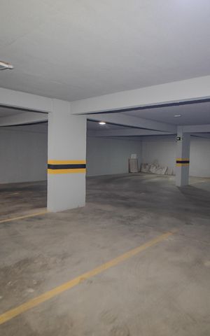 Apartamento à venda com 123m², 2 quartos e 1 vaga Apartamento à venda com 123m², 2 quartos e 1 vagaGaragem