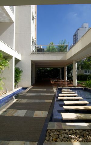 Apartamento à venda com 98m², 2 quartos e 2 vagas Apartamento à venda com 98m², 2 quartos e 2 vagasÁrea Comum - Hall de Entrada