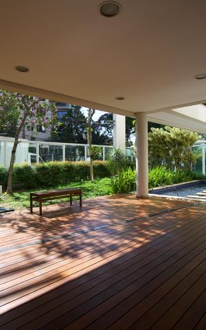 Apartamento à venda com 98m², 2 quartos e 2 vagas Apartamento à venda com 98m², 2 quartos e 2 vagasÁrea Comum - Hall de Entrada