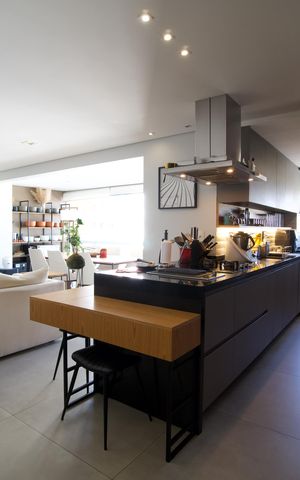 Apartamento à venda com 98m², 2 quartos e 2 vagas Apartamento à venda com 98m², 2 quartos e 2 vagasSala