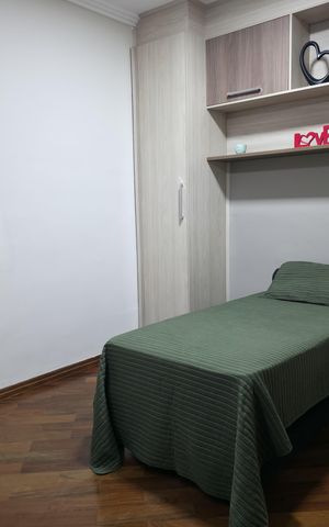 Casa à venda com 373m², 4 quartos e 4 vagas Casa à venda com 373m², 4 quartos e 4 vagasQuarto