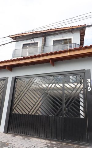 Casa para alugar com 151m², 3 quartos e 4 vagasFachada