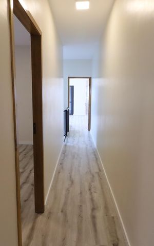 Casa para alugar com 151m², 3 quartos e 4 vagasCorredor