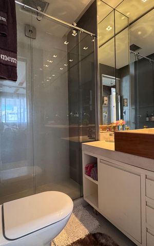 Apartamento para alugar com 200m², 3 quartos e 2 vagas Apartamento para alugar com 200m², 3 quartos e 2 vagasBanheiro Social