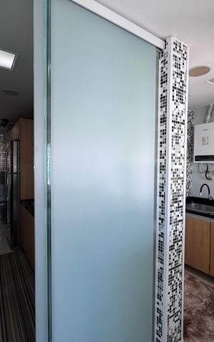 Apartamento para alugar com 200m², 3 quartos e 2 vagas Apartamento para alugar com 200m², 3 quartos e 2 vagas Cozinha e Área de Serviço