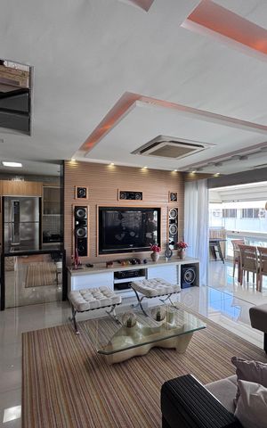 Apartamento para alugar com 200m², 3 quartos e 2 vagas Apartamento para alugar com 200m², 3 quartos e 2 vagasSala