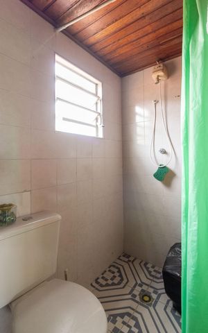 Casa à venda com 167m², 4 quartos e 3 vagas Casa à venda com 167m², 4 quartos e 3 vagasBanheiro de Serviço