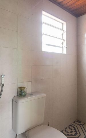 Casa à venda com 167m², 4 quartos e 3 vagas Casa à venda com 167m², 4 quartos e 3 vagasBanheiro de Serviço