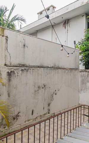 Casa à venda com 107m², 2 quartos e 2 vagas