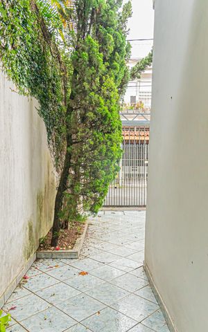 Casa à venda com 107m², 2 quartos e 2 vagas