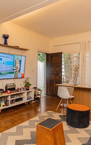Casa à venda com 107m², 2 quartos e 2 vagas