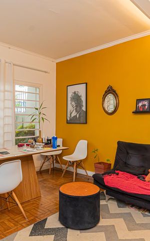 Casa à venda com 107m², 2 quartos e 2 vagas