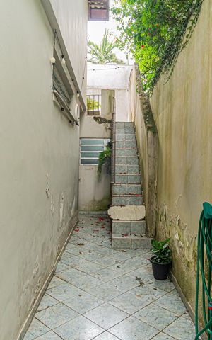 Casa à venda com 107m², 2 quartos e 2 vagas