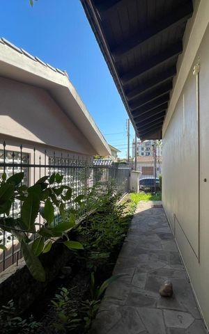 Casa à venda com 400m², 4 quartos e 3 vagas