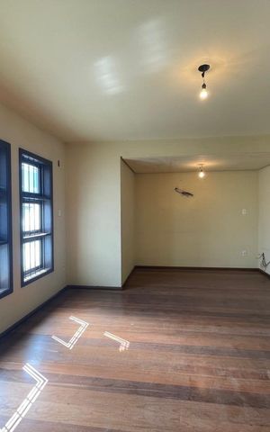 Casa à venda com 400m², 4 quartos e 3 vagas
