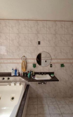 Casa para alugar com 400m², 6 quartos e 2 vagas