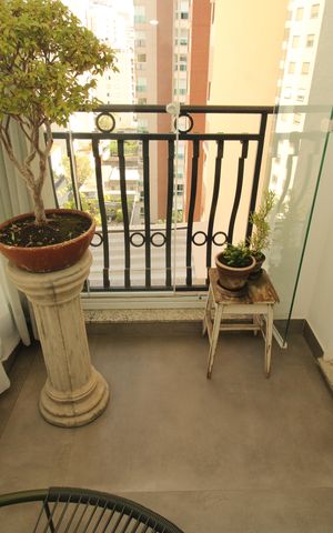 Apartamento à venda com 180m², 2 quartos e 4 vagasVaranda da Suíte 2
