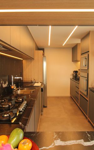 Apartamento à venda com 180m², 2 quartos e 4 vagasCozinha