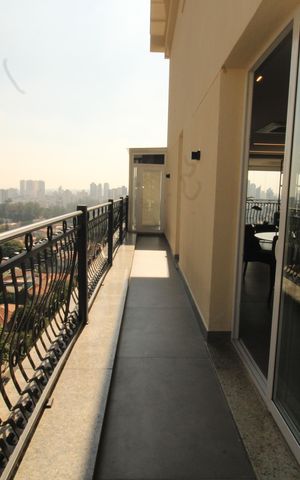Apartamento à venda com 180m², 2 quartos e 4 vagasVaranda da Sala