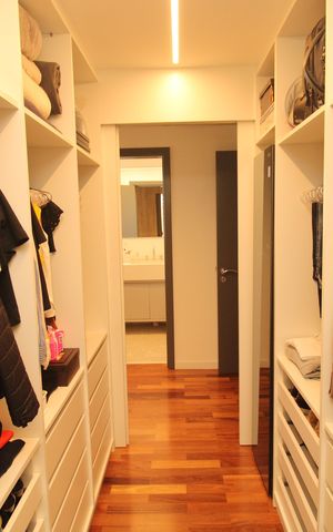 Apartamento à venda com 180m², 2 quartos e 4 vagasCloset da suíte 2