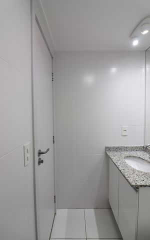 Apartamento à venda com 56m², 2 quartos e 1 vagaBanheiro Social