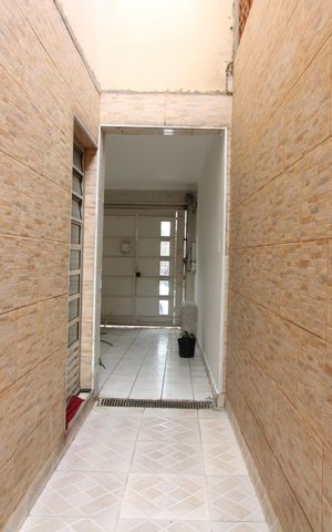 Casa para alugar com 168m², 4 quartos e 2 vagasCorredor externo