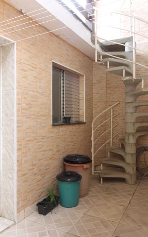 Casa para alugar com 168m², 4 quartos e 2 vagasQuintal / área de serviço