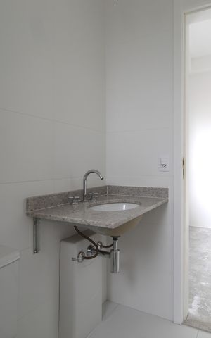 Apartamento à venda com 163m², 3 quartos e 4 vagasBanheiro da Suíte 1