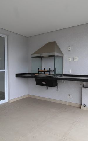 Apartamento à venda com 163m², 3 quartos e 4 vagasVaranda